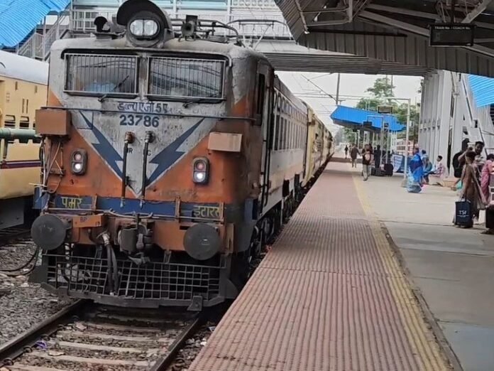 इंदौर-भोपाल के लिए नैनपुर तक बढ़ी पेंचवेली एक्सप्रेस:  सिवनी, छिंदवाड़ा, आमला, इटारसी और भोपाल होकर चलेगी - Mandla News