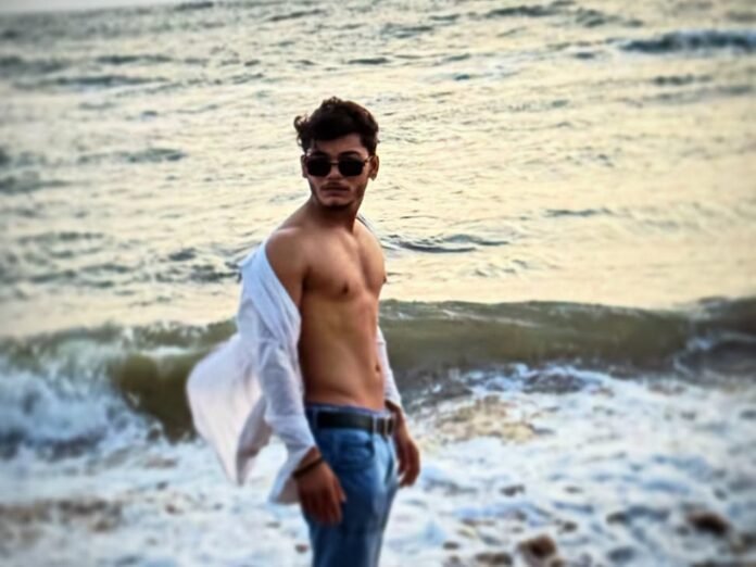 ऑटो ने बाइक को टक्कर मारी, युवक की मौत:  सिर में चोट लगने से तोड़ा दम; मामा के घर आया था, मृतक के पिता करते हैं किसानी - Chhindwara News
