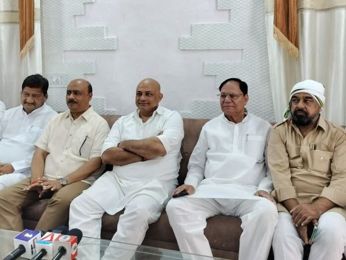 कांग्रेस जिलाध्यक्ष पद को लेकर 15-20 लोगों ने की दावेदारी:  बालाघाट में 6 दावेदारों का पैनल बनेगा; जुलाई में होगी नामों की घोषणा - Balaghat (Madhya Pradesh) News