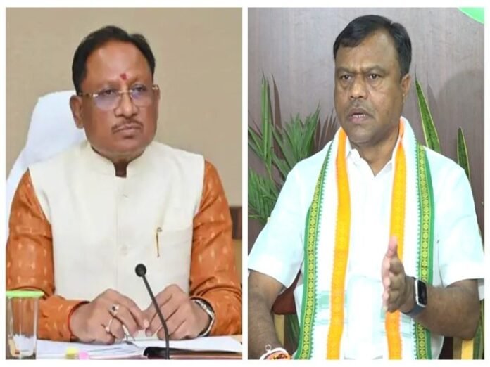 कांग्रेस सरकार में बंद हुई चरण पादुका-योजना फिर शुरु होगी:  सीएम बोले-मोदी की एक और गारंटी पूरी हो रही, बैज ने कहा- ये चरण पादुका नहीं कमिशन पादुका - Raipur News
