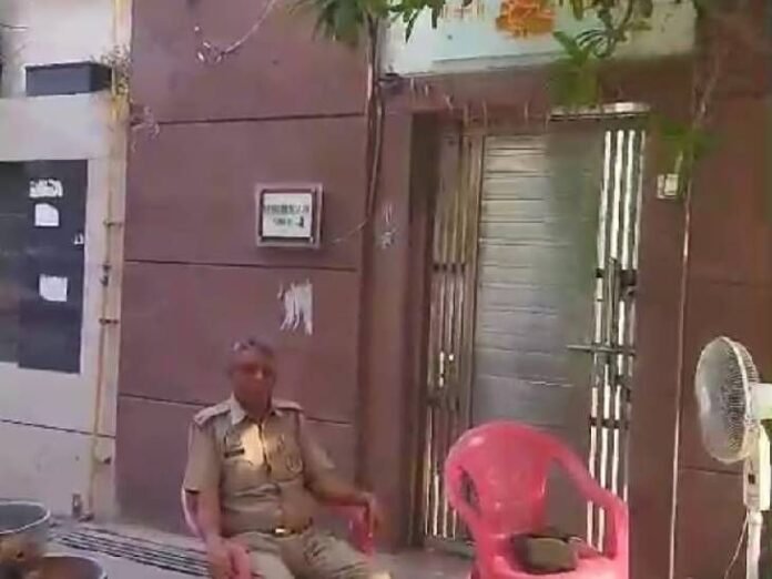 कारोबारी पर फायरिंग की मामला:  बदमाश बोले 50 लाख नहीं तो दस लाख का ही इंतजाम करो, पुलिस बोली जल्द होगा खुलासा - Kanpur News