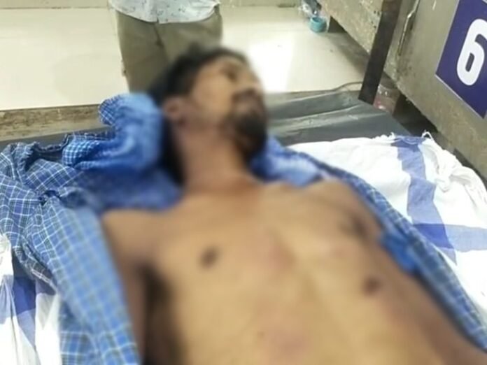 कुत्ते काटने से फैला रैबीज, युवक की मौत:  ढाई माह पहले आवारा कुत्ते ने चार लोगों को काटा, जड़ी-बूटी से करा रहे थे इलाज - Ambikapur (Surguja) News