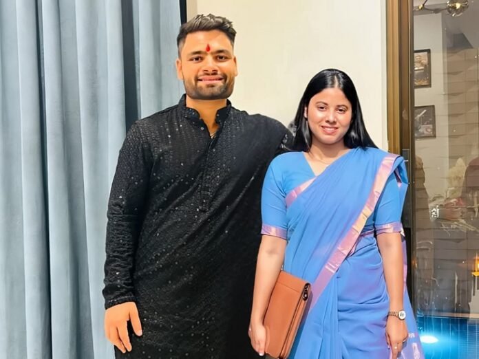 क्रिकेटर रिंकू सिंह की सांसद प्रिया से सगाई आज:  लखनऊ में हो रहा है कार्यक्रम, परिवार के अलावा अलीगढ़ से सिर्फ दो लोग ही होंगे शामिल - Aligarh News
