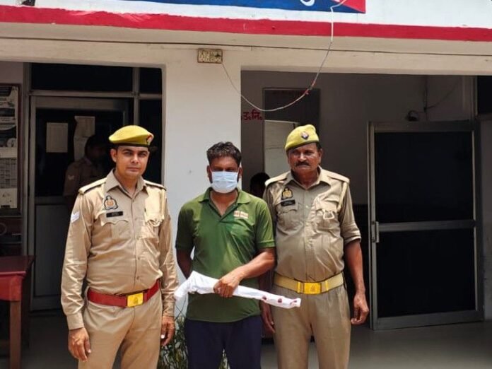 चचेरे भाई के मढ़े में कार्यक्रम के दौरान फायरिंग की:  सहारनपुर में आरोपी गिरफ्तार, अवैध बंदूक और कारतूस बरामद - Saharanpur News
