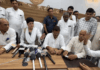 दादरी कांग्रेस मीटिंग में भिवानी कार्यकर्ता पहुंचने पर एतराज:  राजस्थान से पहुंची पर्यवेक्षक ने मुंह पर उंगली रख चुप कराने का किया प्रयास - Charkhi dadri News