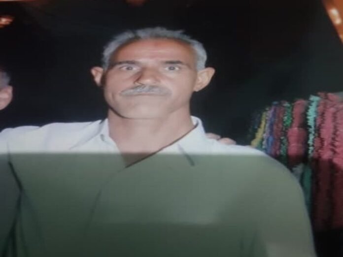 दादरी में ड्यूटी के दौरान ट्यूबवैल ऑपरेटर की मौत:  सीने में दर्द होने पर परिजनों ने पहुंचाया अस्पताल,तीन बच्चों का था पिता - Charkhi dadri News