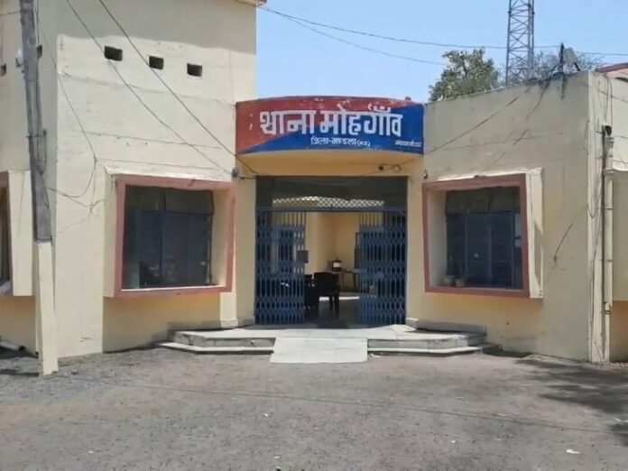 दो बाइक की आमने-सामने भिड़ंत, 2 की मौत:  मंडला में एक ने अस्पताल में दम तोड़ा; 1 गंभीर हालत में भर्ती - Mandla News