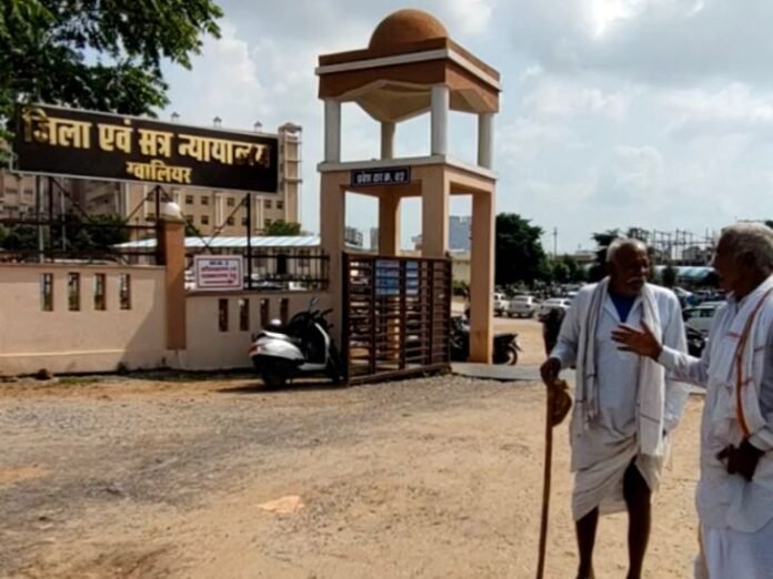 नाबालिग से दुष्कर्म मामले में कोर्ट का फैसला:  आरोपी को 20 साल की सजा, 20 हजार का जुर्माना भी लगाया, पीड़िता को मिलेगी यह राशि - Gwalior News