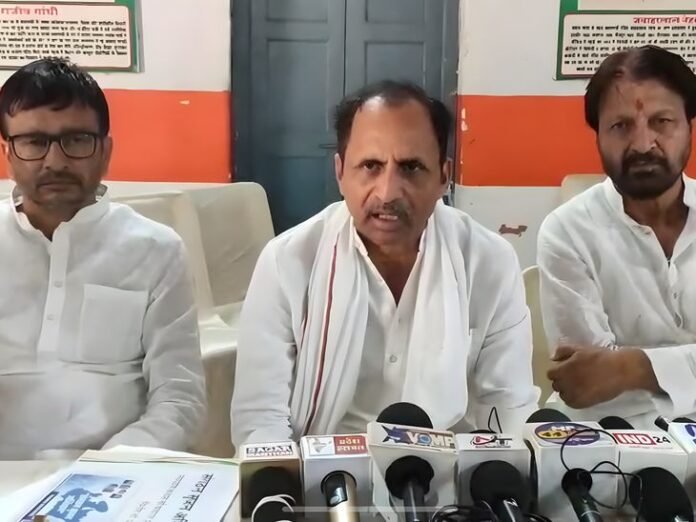 नीमच में कांग्रेस का संगठन सृजन अभियान शुरू:  बूथ स्तर पर मजबूती के लिए 41 केंद्रीय पर्यवेक्षक नियुक्त; कार्यकर्ताओं से वन-टू-वन संवाद - Neemuch News