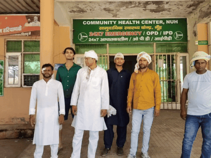 नूंह में ईद पर दो पक्षों में झगड़ा:  7 लोगों को आई चोट,महिलाओं के फोटो वायरल करने का आरोप,नमाज पढ़कर लौट रहे थे - Nuh News