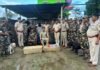 नेपाल सीमा पर पुलिस-SSB की बड़ी कार्रवाई:  52 ग्राम ब्राउन शुगर, 2 अवैध हथियार और 2.49 लाख रुपए जब्त - Kishanganj (Bihar) News