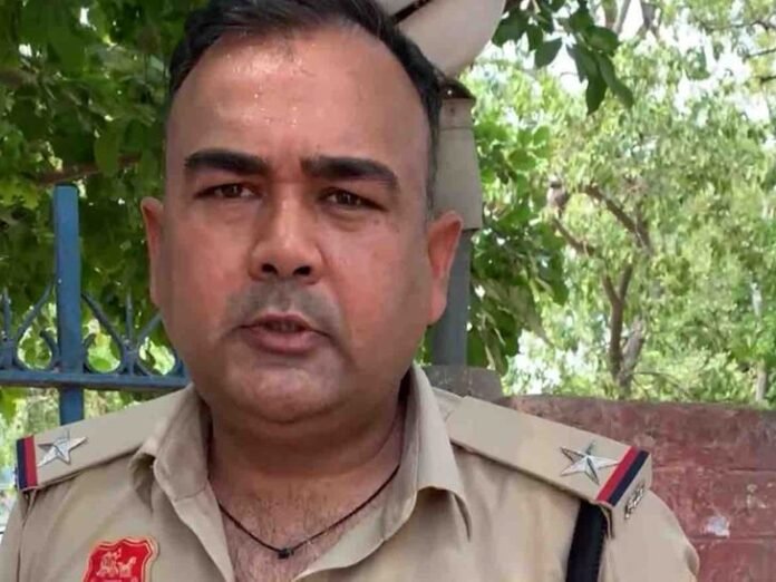 पूंडरी में किसान भवन के सामने मिला व्यक्ति का शव:  बैंक पासबुक से हुई मृतक की पहचान, परिजनों को दी सूचना - Pundri News