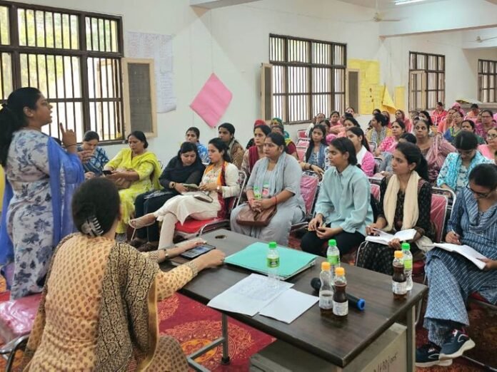फरीदाबाद में 'सहेली' कार्यक्रम की शुरुआत:  पहली बेटी वाली गर्भवती महिलाओं को मिलेगा सहयोग, सकारात्मक सोच पैदा करना उद्देश्य - Ballabgarh News