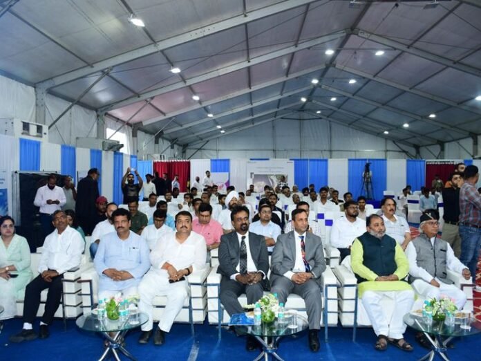 बाराबंकी में टाटा मोटर्स की वाहन स्क्रैपिंग यूनिट का शुभारंभ:  15 हजार पुराने वाहनों को हर साल वैज्ञानिक तरीके से किया जाएगा स्क्रैप - Barabanki News