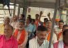 भाजपा कार्यकर्ताओं की नैमिष धाम यात्रा:  ललिता देवी और हनुमान गढ़ी के दर्शन किए, चक्र तीर्थ में स्नान भी - Lucknow News