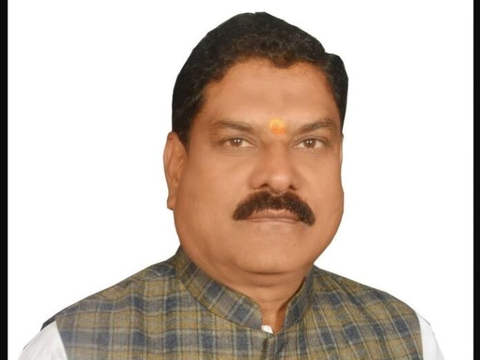 मंडला में भाजपा नेता सुनील नामदेव नहीं रहे:  नागपुर के अस्पताल में ली अंतिम सांस, सांसद-मंत्री ने दी श्रद्धांजलि - Mandla News