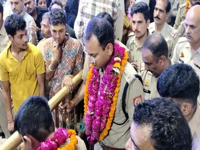 मथुरा में निरीक्षक और उप निरीक्षक के तबादले:  हाइवे थाना प्रभारी आनंद शाही को बनाया सदर थाना प्रभारी,फरह थाना प्रभारी को भेजा पर्यटन थाना - Mathura News
