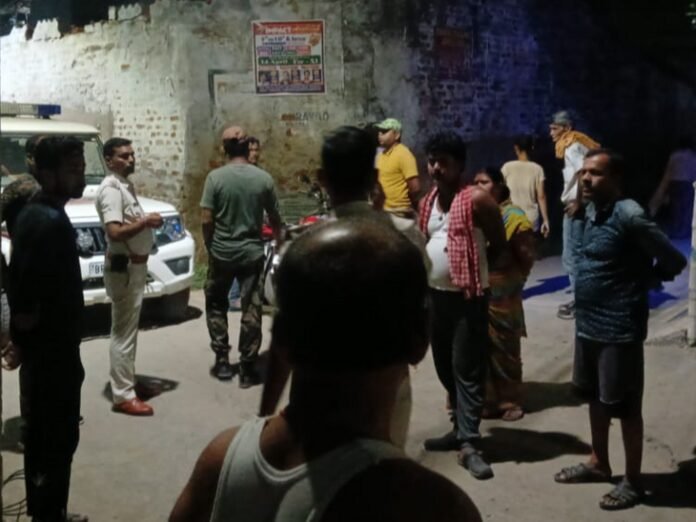 मां गई सब्जी लाने, बेटे ने किया सुसाइड:  नीट पास करने के बाद भी एम्स में नहीं हुआ था एडमिशन, कुछ दिनों से था परेशान - Bhagalpur News
