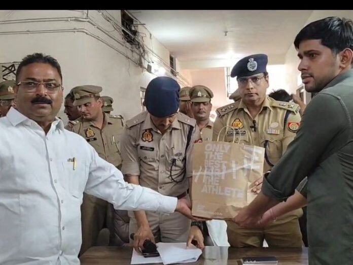 मुजफ्फरनगर पुलिस ने किया डीजल चोरी का खुलासा:  4500 लीटर डीजल, नकदी समेत पिकअप बरामद - Muzaffarnagar News