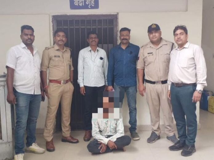 विदिशा में 7.4 किलो गांजा बरामद, युवक गिरफ्तार:  रायसेन का रहने वाला है, 1.70 लाख है बाजार में कीमत - Vidisha News