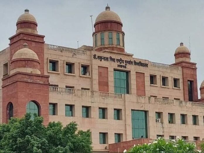 शकुंतला विश्वविद्यालय में वैल्यू एडेड कोर्स पर फोकस:  विद्या परिषद की बैठक में कई प्रस्ताव पास, लैंग्वेज की दक्षता भी होगी अनिवार्य - Lucknow News