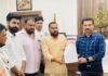 श्योपुर में तीन युवकों से मारपीट और लूट:  आरोपियों की गिरफ्तारी की मांग पर युवा कांग्रेस ने किया चक्का जाम - Sheopur News