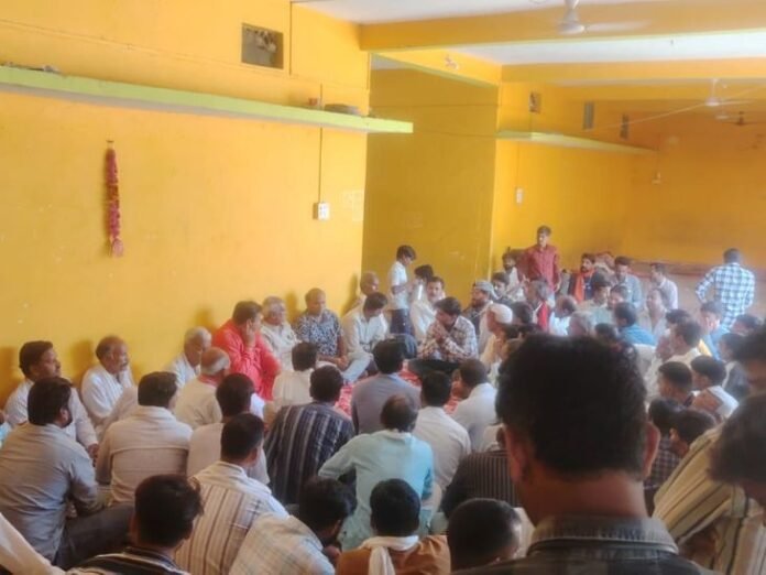 सीहोर में नाबालिग की दुष्कर्म के बाद मौत:  चार जिलों के लोग निकालेंगे कैंडल मार्च; पुलिस पर कार्रवाई न करने का आरोप - Sehore News
