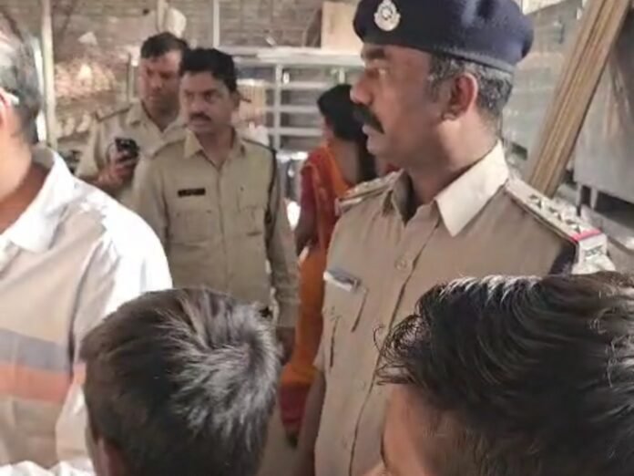 सोनपुर-मल्टी से लापता हुए 3 बच्चे 30 मिनट में मिले:  ऑटो चालक हिरासत में; पेड़ से आम तोड़ने को लेकर किया था अगवा - Chhindwara News