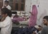 स्टेयरिंग फेल होने से पलटी बस, 30 यात्री घायल:  10 की हालत गंभीर; माचलपुर रोड में हुआ हादसा, चालक-कंडक्टर फरार - rajgarh (MP) News