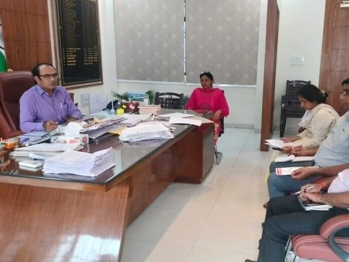 हांसी के महिला कॉलेज में योग 21 जून को:  स्वास्थ्य सुविधाएं और एम्बुलेंस रहेगी तैनात, स्कूली बच्चों की होगी विशेष भागीदारी - Hansi News
