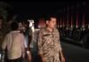 हाईवे पर बिजली पोल तोड़कर खाई में पलटा लोडिंग वाहन:  भिंड के NH 719 पर हादसा; दो घायल, पोल टूटकर सड़क पर गिरा - Bhind News