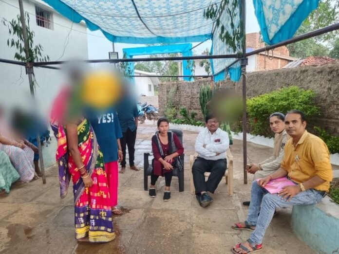 1 दिन पहले नाबालिग की शादी रुकवाई:  धमतरी में बाल संरक्षण टीम ने की कार्रवाई, दो सगी बहनों में एक नाबालिग निकली - Dhamtari News