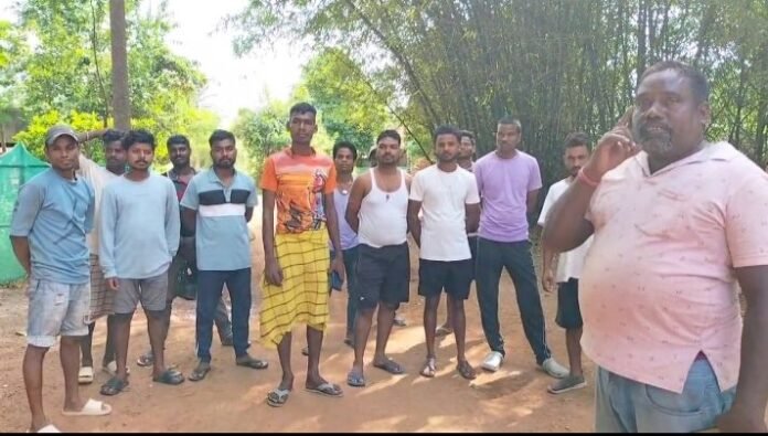  20 जून को चार गांव के ग्रामीणों ने सड़क बनाने का लिया निर्णय - Jamshedpur (East Singhbhum) News