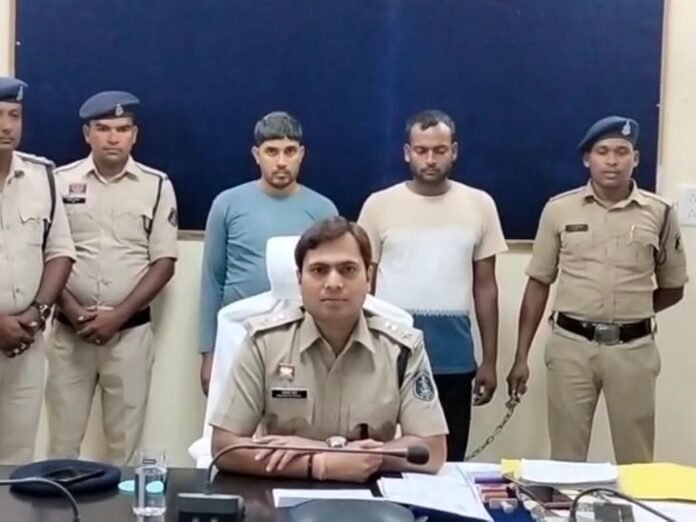 UP के युवक का छत्तीसगढ़ में फर्जी दस्तावेज बनवाया:  मुंगेली से BSF में नौकरी दिलाने वाला गिरोह पकड़ाया; प्रमाण पत्र और नोटरी दस्तावेज बरामद - Mungeli News