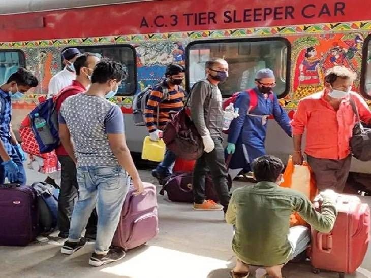 Railways launches round-trip package for festive season | रेलवे ने फेस्टिव सीजन के लिए राउंड-ट्रिप पैकेज लॉन्च किया: आने-जाने का टिकट साथ बुक करने पर 20% डिस्काउंट मिलेगा; 1 दिसंबर तक मिलेगा फायदा