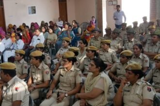 Suraksha Sakhi Samvad and CLG meeting in Didwana | डीडवाना में सुरक्षा सखी संवाद और सीएलजी की मीटिंग: महिला सुरक्षा और पुलिस-जन सहयोग पर हुई चर्चा, स्वास्थ्य जागरूकता पर जोर – Didwana-Kuchaman News