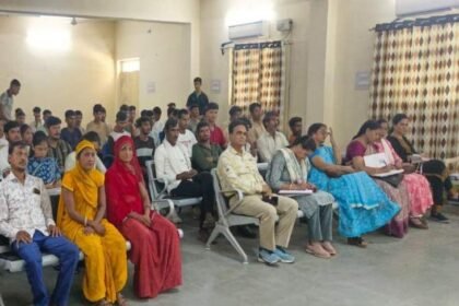 Program organized under Fit India Mission in PG College | पीजी कॉलेज में पैरेंटथॉन और युवा चौपाल आयोजित: छात्रों और अभिभावकों के बीच संवाद, शिक्षा के स्तर पर चर्चा – jhalawar News