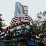 Stock Market Sensex Nifty BSE NSE Updates | IT Banking Realty Share Price | सेंसेक्स 324 अंक चढ़कर 81,425 पर बंद: निफ्टी में भी 105 अंक की बढ़त रही; IT, PSU बैंक और रियल्टी शेयरों में ज्यादा खरीदारी रही