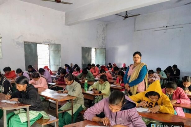 प्री-बोर्ड परीक्षा के पांचवें दिन 98% से अधिक छात्रों की उपस्थिति, शैक्षणिक अनुशासन का बेहतर प्रदर्शन