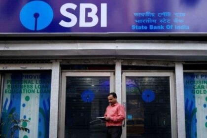 SBI ATM Charges Hiked: Non-SBI Withdrawal Now ₹23 + GST | Salary Accounts Capped at 10 Free | नॉन-SBI ATM से पैसे निकालना महंगा हुआ: SBI ने चार्ज बढ़ाकर ₹23 +GST किया; सैलरी अकाउंट पर अनलिमिटेड फ्री ट्रांजेक्शन भी खत्म