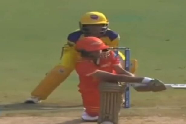 लड़कों संग खेली अनुष्का का टीम इंडिया में चयन:ग्वालियर की बेटी अब भारत की जर्सी पहनेगी; साउथ अफ्रीका में टी-20 सीरीज खेलेगी