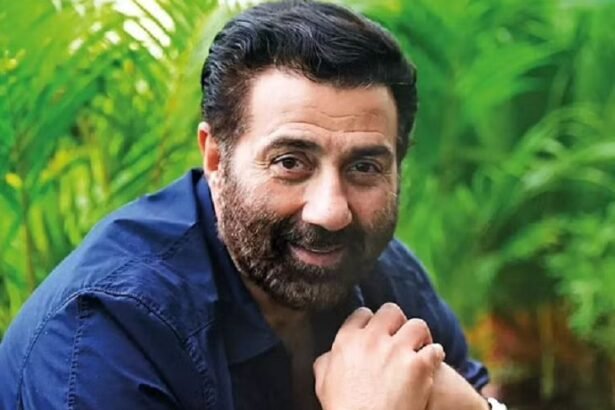 सनी देओल की नई एक्शन थ्रिलर की शूटिंग शुरू हुई:रितेश-फरहान और ए. आर. मुरुगदॉस साथ आए, ज्योतिका निभाएंगी फिल्म में अहम किरदार