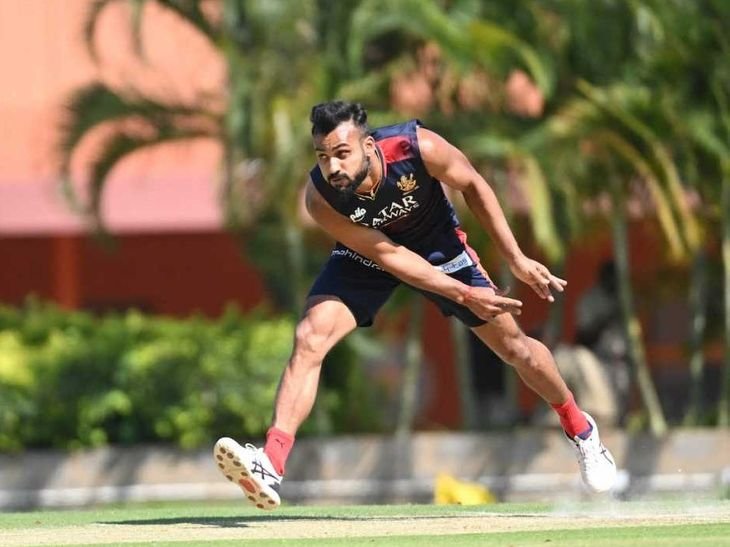 KKRs Aakash Deep Out of IPL 2026 Due to Injury