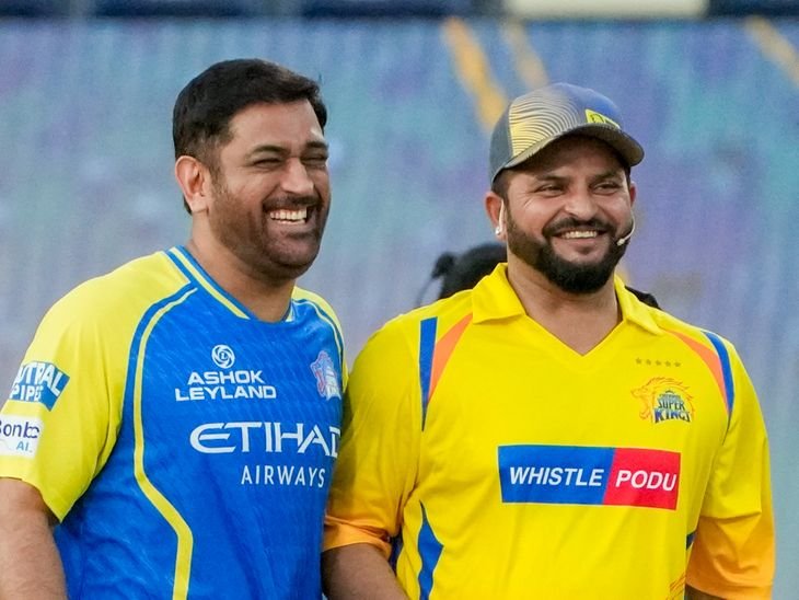 CSK रीयूनियन में धोनी-ब्रावो का चैंपियन गाने पर डांस:सुरेश रैना को गले लगाया; चेपॉक स्टेडियम में संजू-दुबे को सम्मानित किया गया