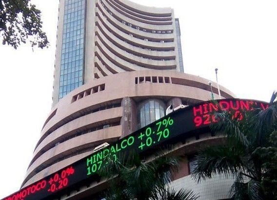 Sensex Surges 400+ Pts, Nifty Gains 150 Pts; IT, Auto Stocks Shine