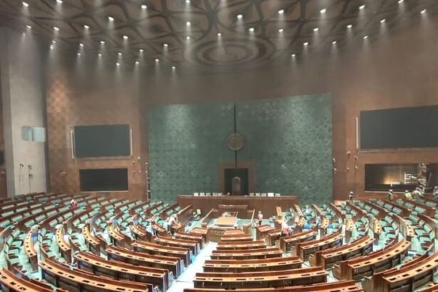 2029 चुनाव से पहले लागू होगा 33% महिला आरक्षण:लोकसभा सीटें बढ़कर 816 होंगी, महिला सांसदों की संख्या 273 तक पहुंचेगी