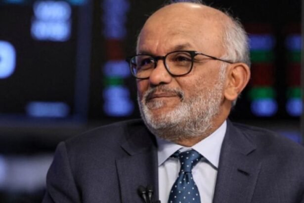 एडोबी के CEO शांतनु नारायण 18 साल बाद पद छोड़ेंगे:नए CEO की तलाश कर रही कंपनी; AI युग में एडोबी को ग्लोबल लीडर बनाया