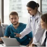 हेल्थकेयर सर्विसेज महंगी, स्टार्टअप्स सस्ते विकल्प दे रहे:अमेरिका में आधे खर्च में पूरे शरीर का एमआरआई स्कैन, ब्लड टेस्ट की सुविधा, ताकि बड़ी बीमारियों का शुरुआत में ही पता लग सके