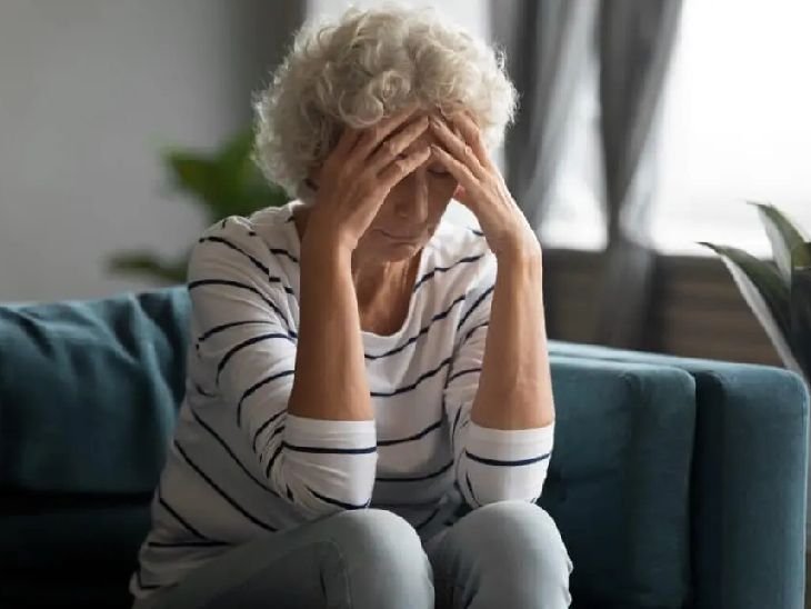 डॉ.हेल्म्सटेटर की बुक से पढ़ें सोच का जादू:मैं बूढ़ा हो गया, यह सोच बदलें; छोटे काम पूरे करके खुद की तारीफ करें