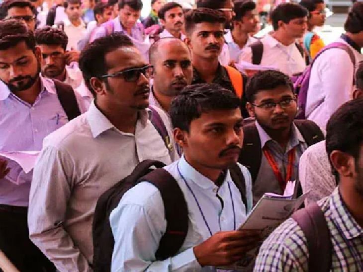 कम वेतन पर काम को मजबूर युवा:खेती छोड़कर गांव से निकले, पर शहरों में स्थायी नौकरी मुश्किल, 15 हजार आईटीआई फिर भी स्किल की कमी